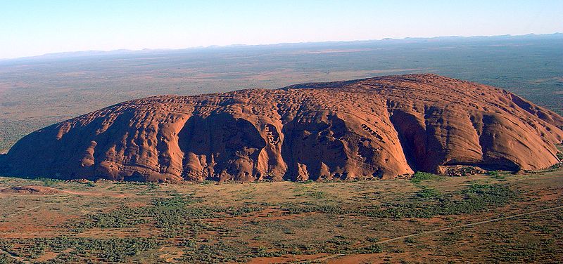 Ayers Rock Uluru_(Helicopter_view)