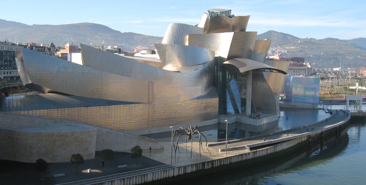 Guggenheim Museum in Bilbao in Skorpion mit Fische photo: MykReeve, GNU/FDL