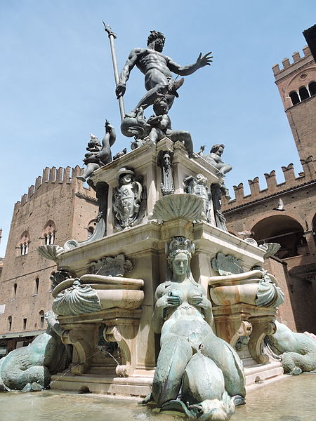 Fountain of Neptune in Bologna located in Cancer with Leo photo: Vreve90, ccbysa4.0
