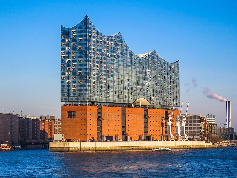 Mehr über den Artikel erfahren Die Elbphilharmonie aus astrogeographischer Sicht