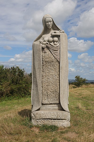 Read more about the article The Valley of the Saints of Britanny at Carnoët