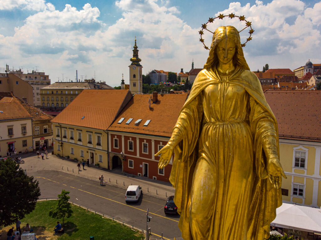Heilige Maria, Madonna und Mutter Gottes in der Astrologie