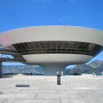 Die Brasilianische Kultarchitektur im Stile Oscar Niemeyers