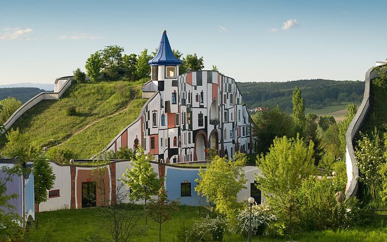 The Hundertwasser architecture in astrology