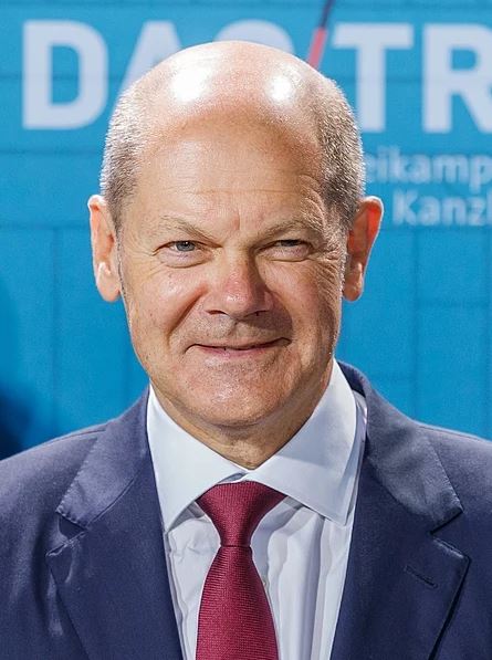 Read more about the article Die Ernennung von Olaf Scholz zum Bundeskanzler am 8.12.2021